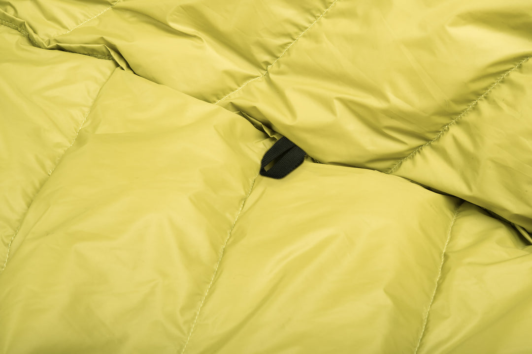 Grüezi bag Mumienschlafsack Biopod DownWool Extreme Light 200 Featerschlaufen